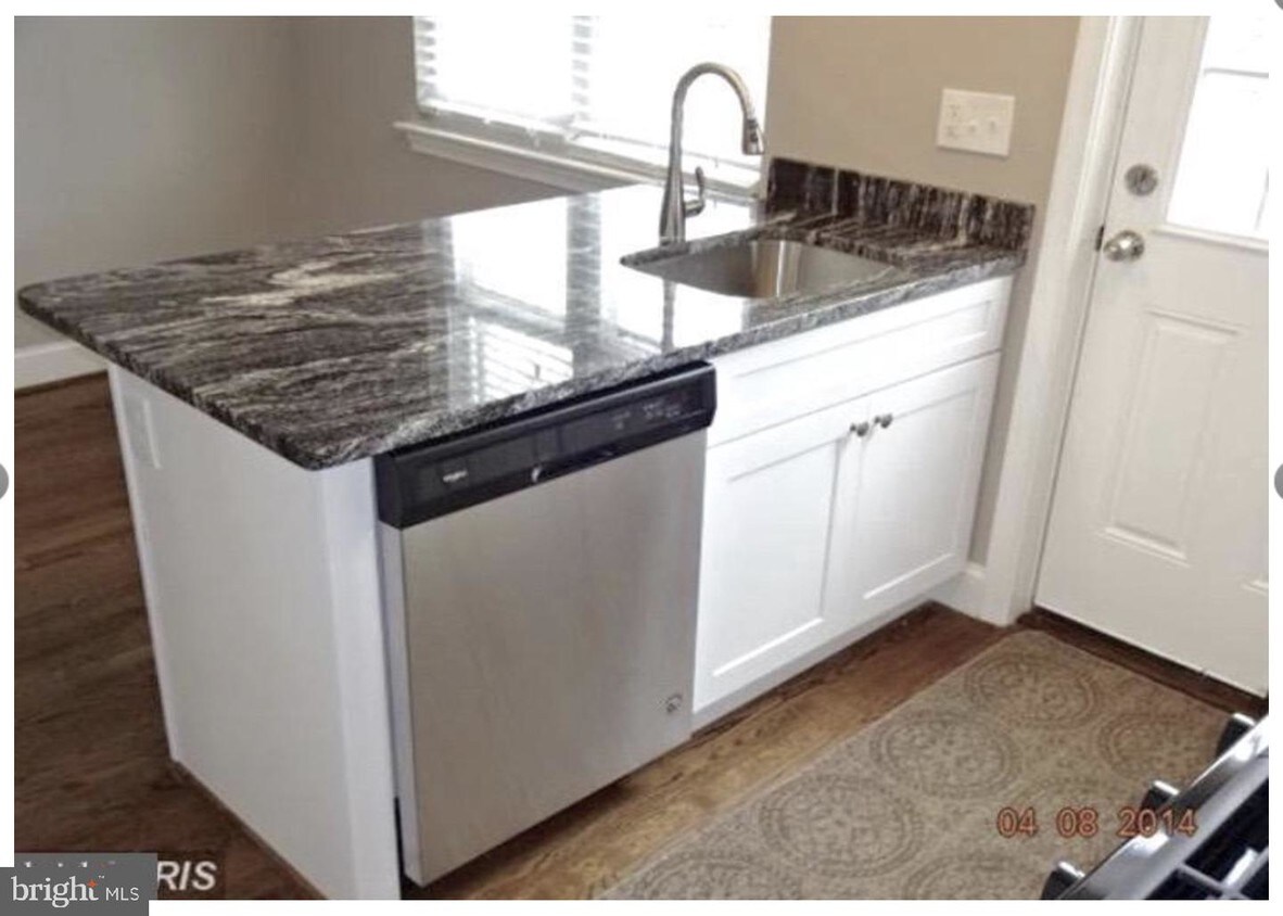 Foto principal - 220 Wesmond Dr
