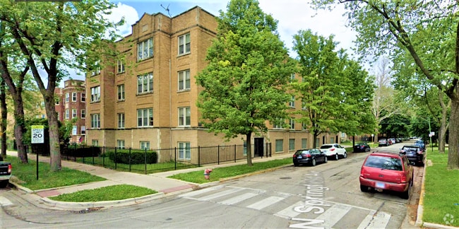 Building Photo - 3904 W Argyle St