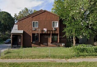 Building Photo - 904 W Macon St