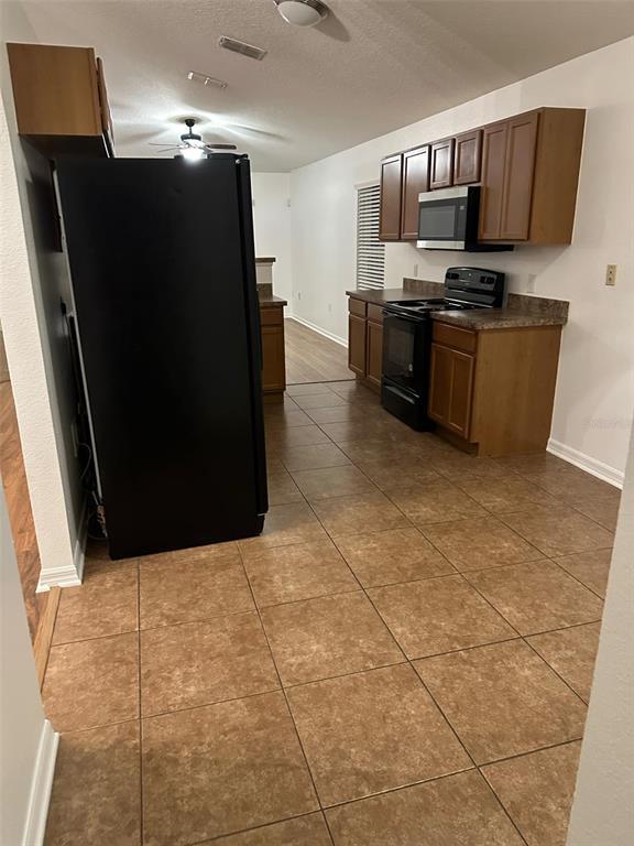 Building Photo - 1518 Sterns Dr
