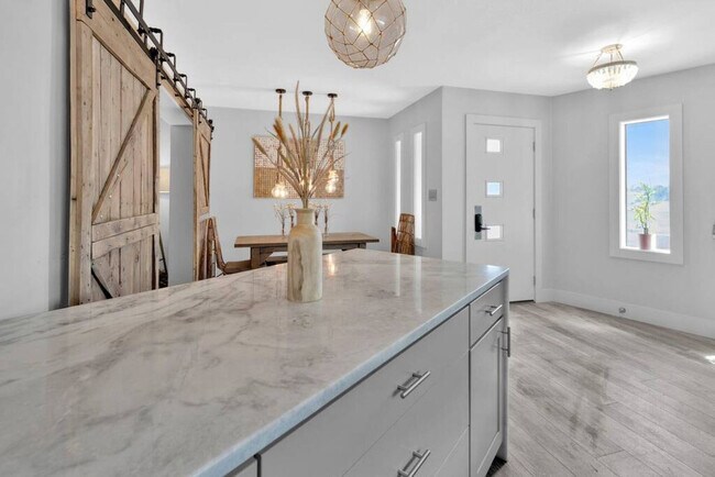 Building Photo - 316 Bream Ave