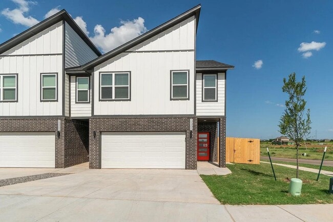 Photo - 19500 Molly Pl Townhome