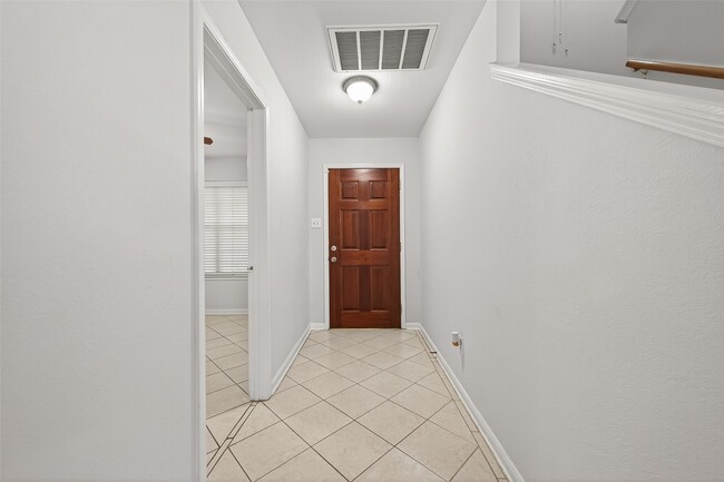 Building Photo - 8427 Brickhaven Ln