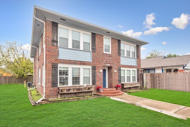 4114 Lamar Street, Unit 2 photo'