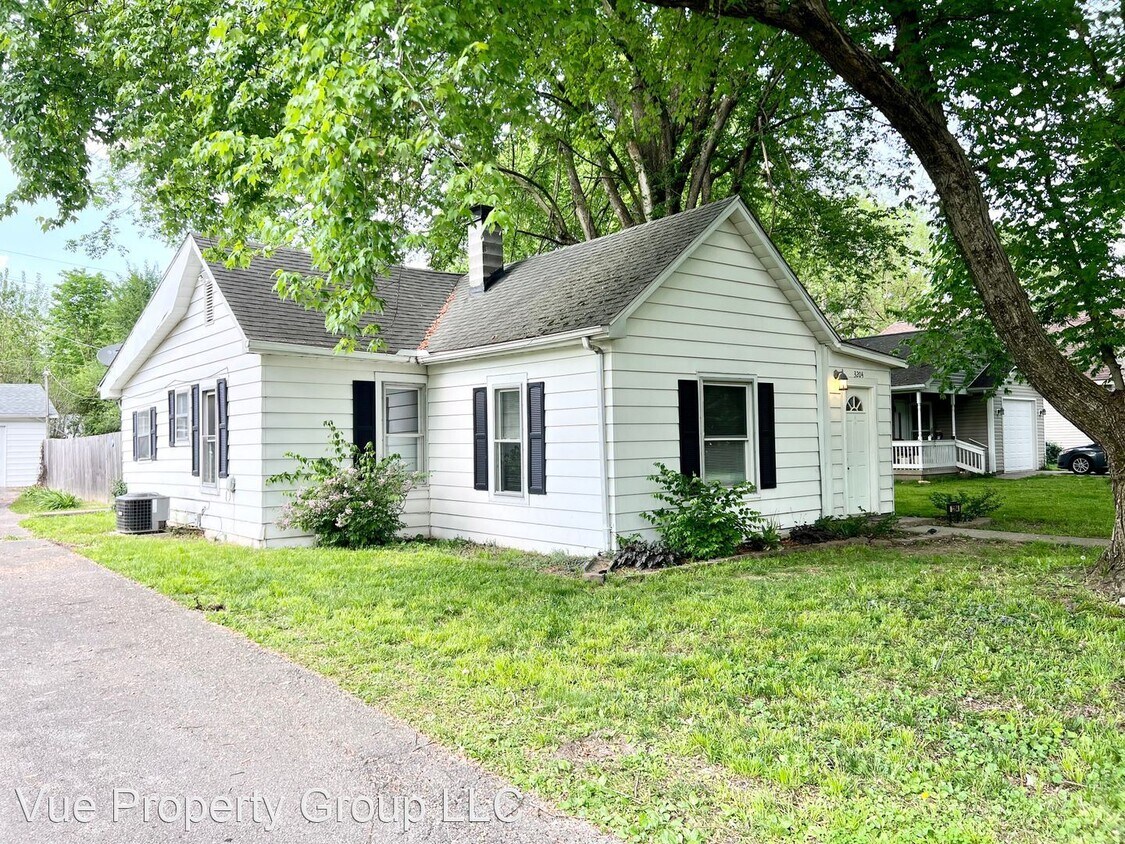 Primary Photo - 2 br, 1 bath House - 3204 Harrison Avenue