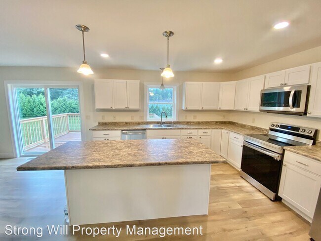 Building Photo - 3 br, 2.5 bath House - 18 Chase Court
