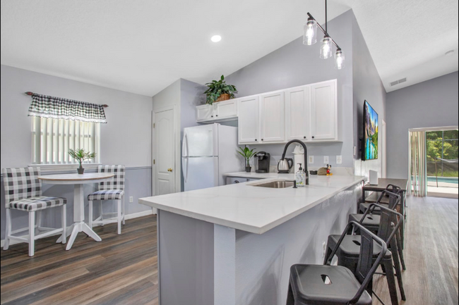 Foto del edificio - 838 Sandy Ridge Dr