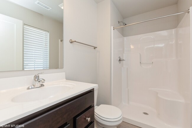 Foto del edificio - Villas at The Hub | Modern 3 Bedroom Townh...