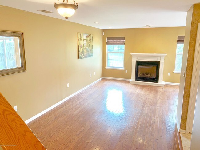 Building Photo - 53 San Anita Dr