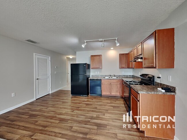 Building Photo - 2491 Stanton Avenue Spring Hill FL