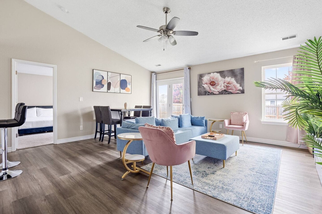 Foto principal - 9791 Stonewall Ln