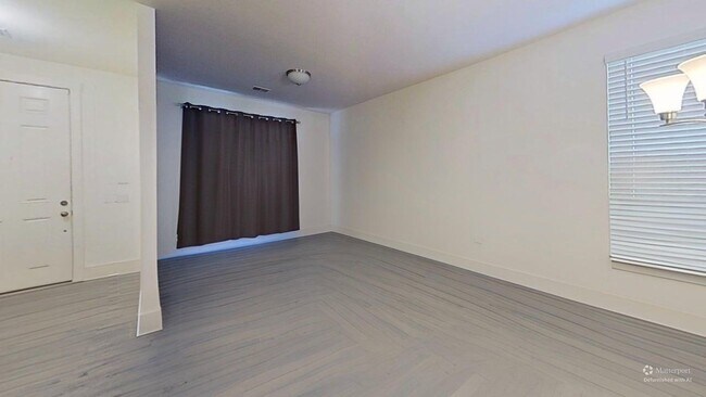 Foto del edificio - 4 bedroom / 3.5 bath home in Ravenel, SC