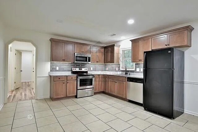 Building Photo - 6323 Charter Oaks Cir