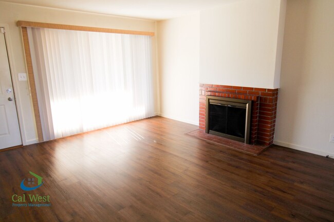 Foto del edificio - $3395 - Quiet Milpitas home with Water-Eff...