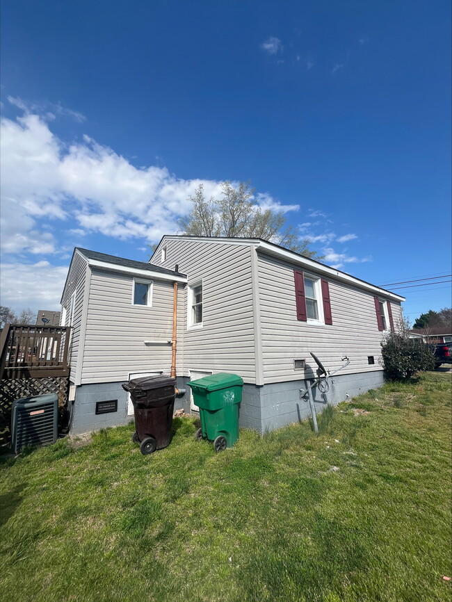 Building Photo - 2726 Ingram Rd