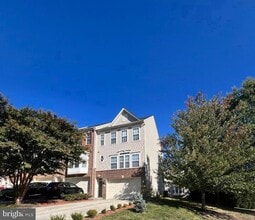 Building Photo - 67 Pike Pl