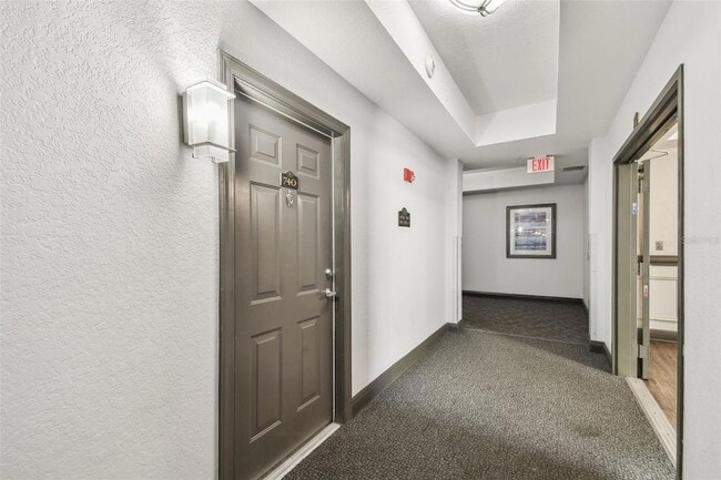 Building Photo - 700 S Harbour Island Blvd