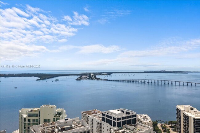 Foto del edificio - 1395 Brickell Ave