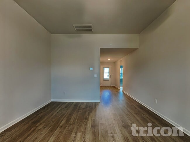 Building Photo - 130 Harvest Cir