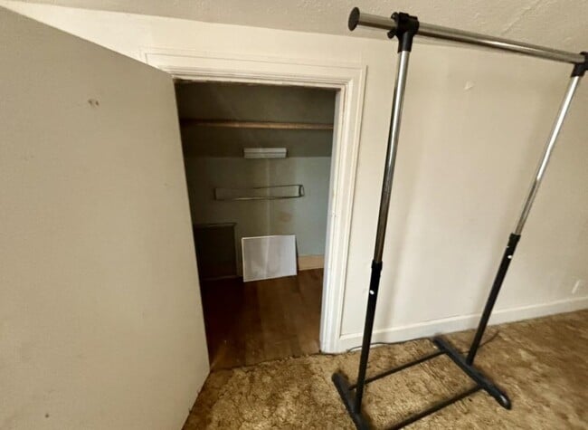 Building Photo - 303 S 3rd Ave