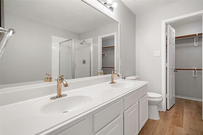 Building Photo - 38 N Walden Elms Cir