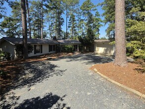 Building Photo - 9 Dixie Dr