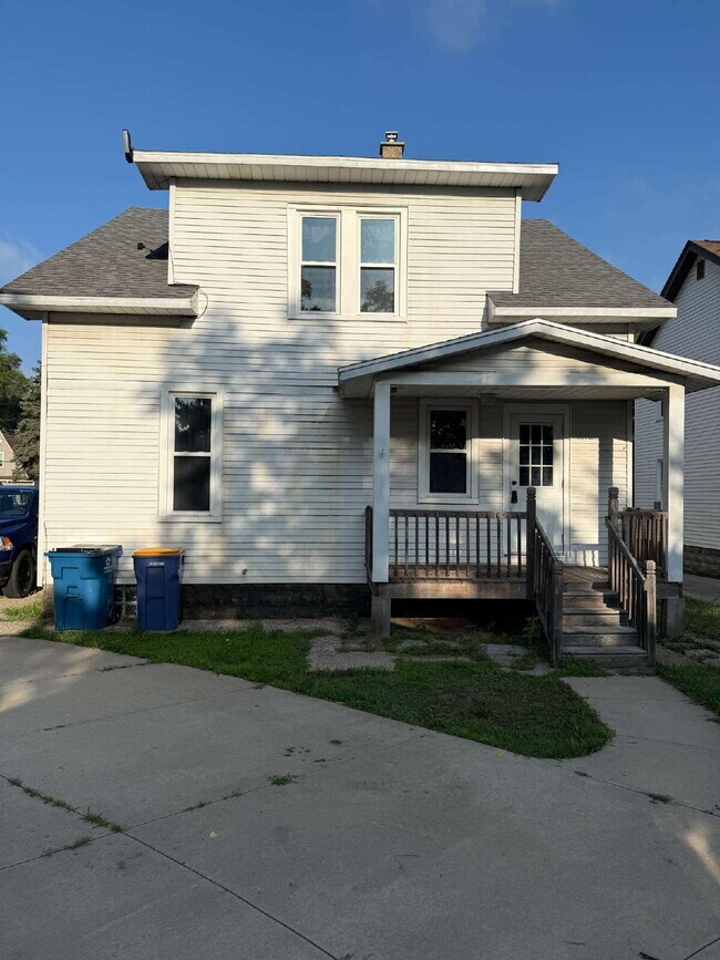 Foto del edificio - Charming 4 Bedroom Home with 2 Full Baths in Grand Rapids