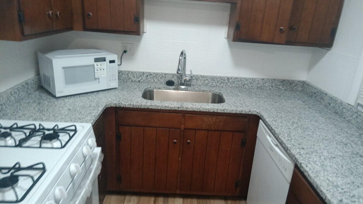 Photo - 1129 Rodman St (Philadelphia, PA)