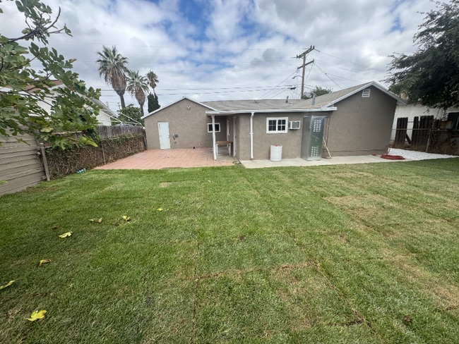Building Photo - 7830 Alpaca St
