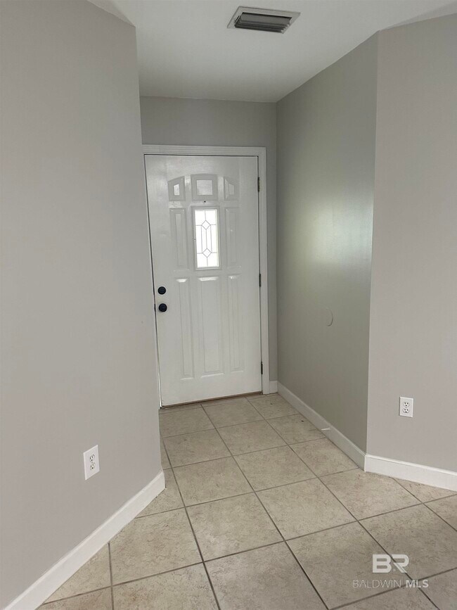Foto del edificio - 24820 Wolf Bay Ave