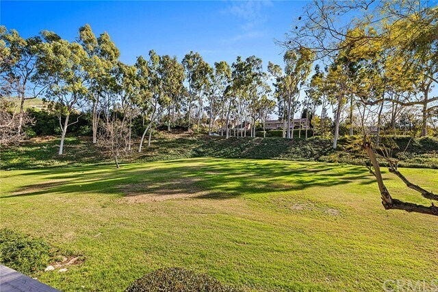 Building Photo - 53 Rocky Knoll