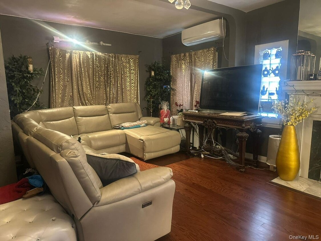 Foto principal - 133-22 228th St