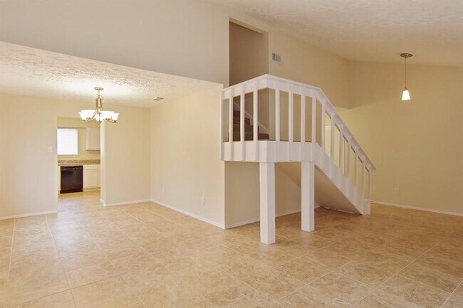 Building Photo - 7303 Log Cradle Dr