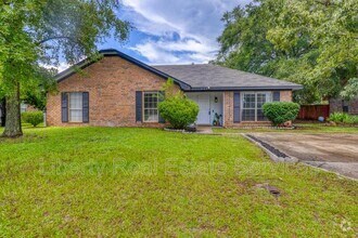 Building Photo - 827 Lost Grove Ln