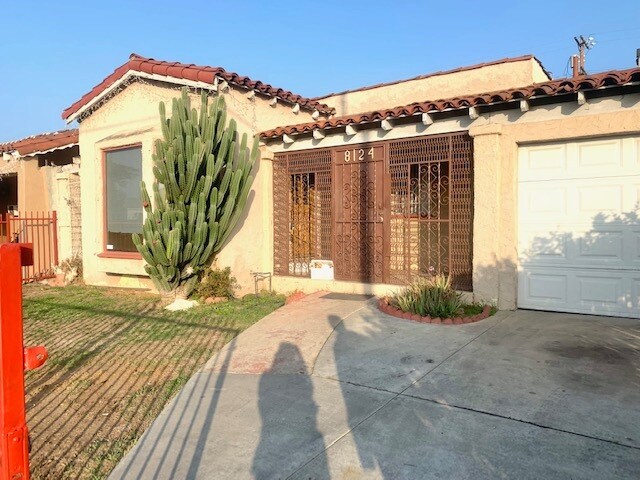 Primary Photo - 8124 S Normandie Ave
