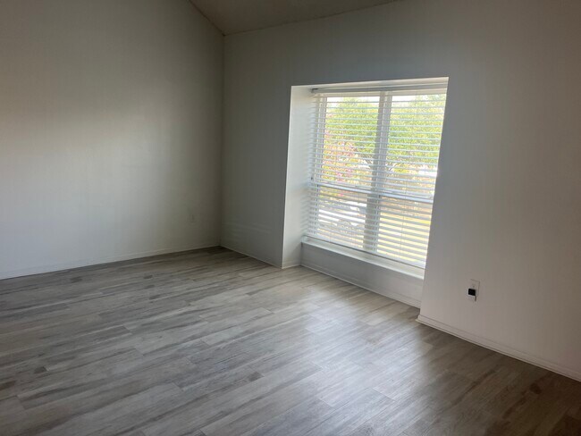 Foto del edificio - 8155 Jefferson Hwy