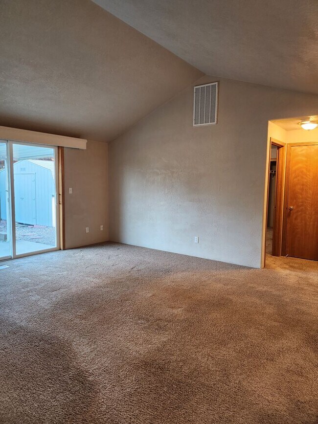 Foto del edificio - Nice 3 bedroom, 2 bath home in Central Point!