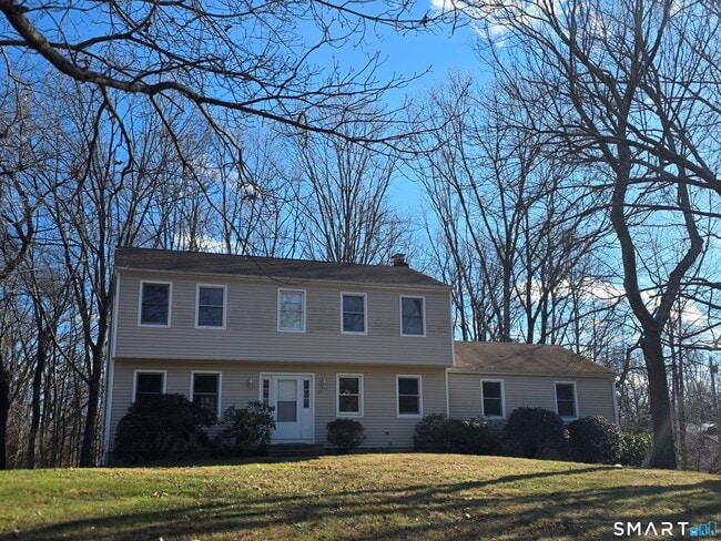 Building Photo - 25 Brook Pine Dr