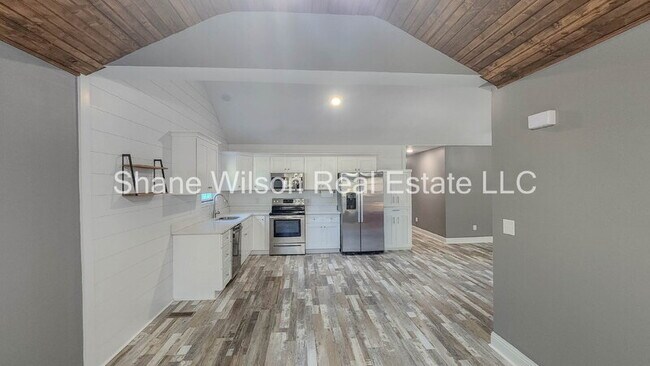 Foto del edificio - 1412 Stevenson Dr