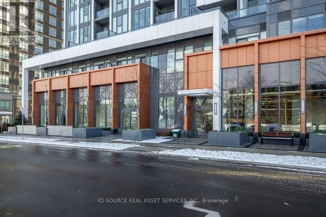 Photo du bâtiment - 500 Brock Ave