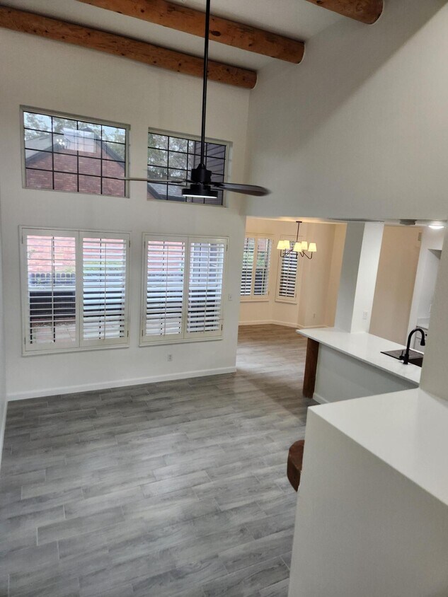 Foto principal - 24 Stratford Hall Cir
