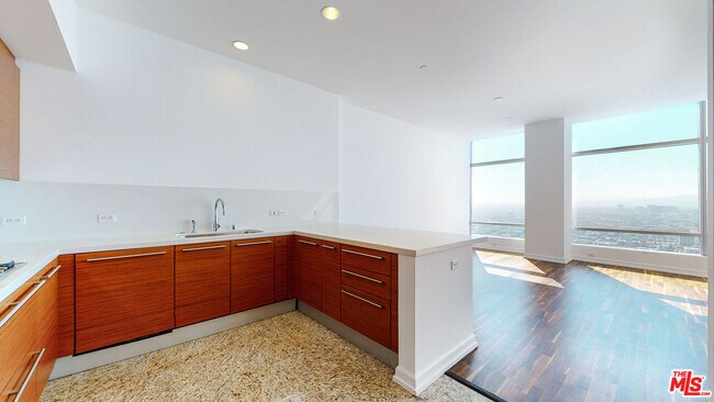 Foto del edificio - 900 W Olympic Blvd