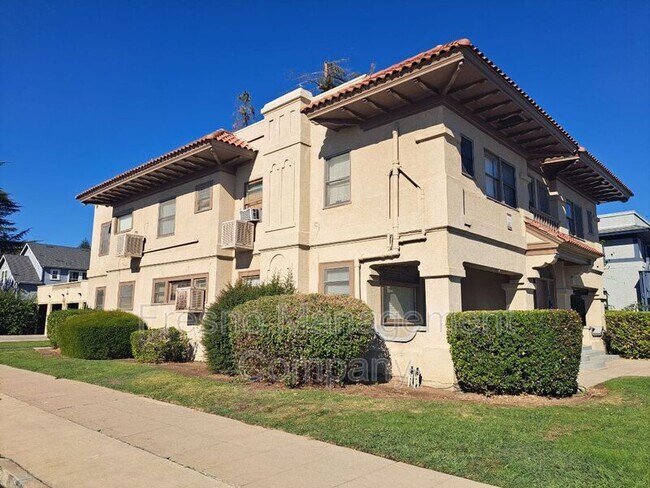 Foto del edificio - 1567 N Wishon Ave