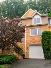 Building Photo - 48 Edgefield Dr