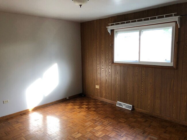 Foto del edificio - 5041 Forster Ave