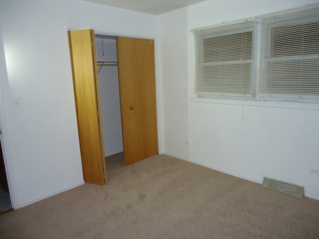 Building Photo - 7047 W 63rd St