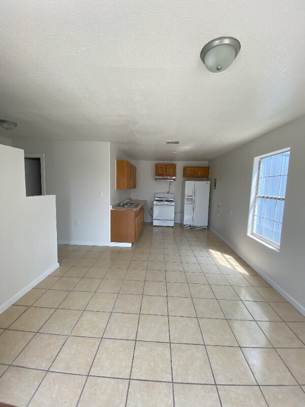Foto del edificio - 1613 Coach Rd