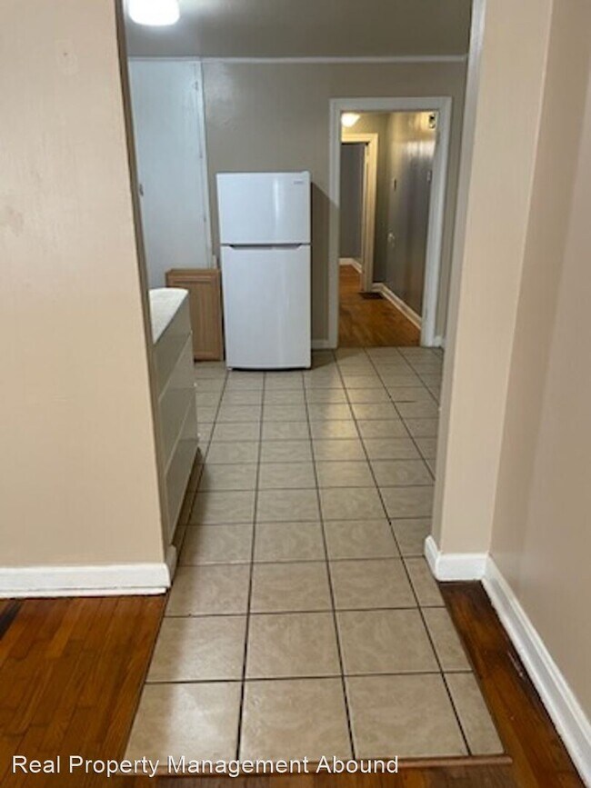Building Photo - 2 br, 1 bath House - 548 S Mission Ln.