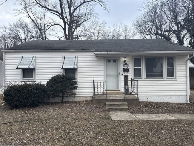 Building Photo - 223 Wiegel Dr