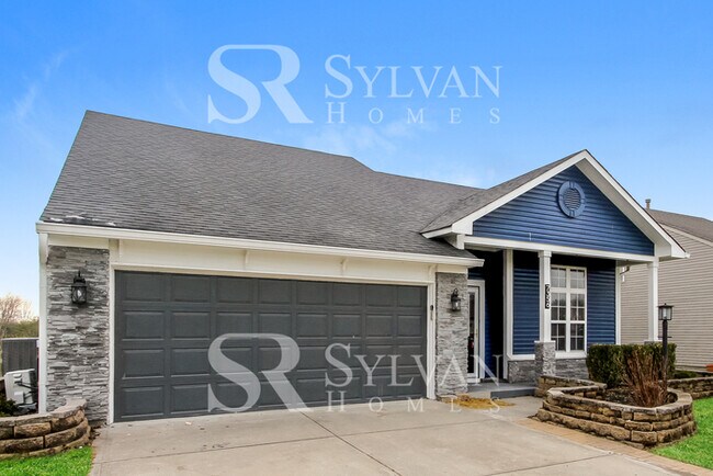 Building Photo - Remarkable Value. Unbeatable Location!